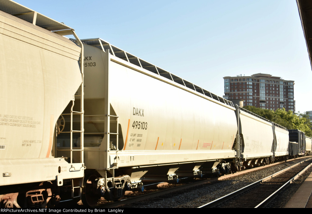 495103